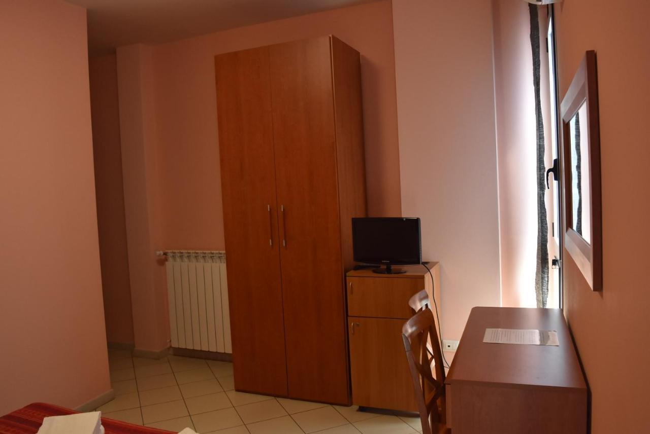 La Dea Hotel Pisa Buitenkant foto